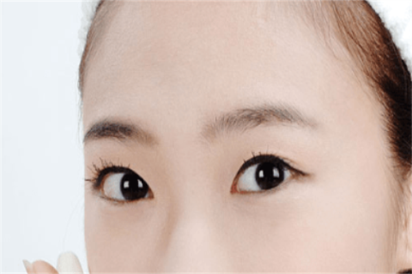 武汉大学人民医院做双眼皮价位多少?做双眼皮医生排名