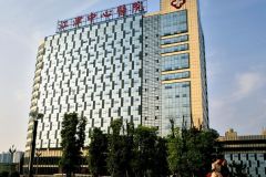 重庆市江津区中心医院地包牙矫正医生分析